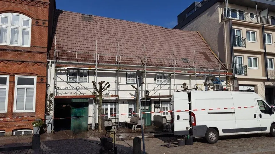 Gereinigtes Dach am Dragseth’s Gasthof